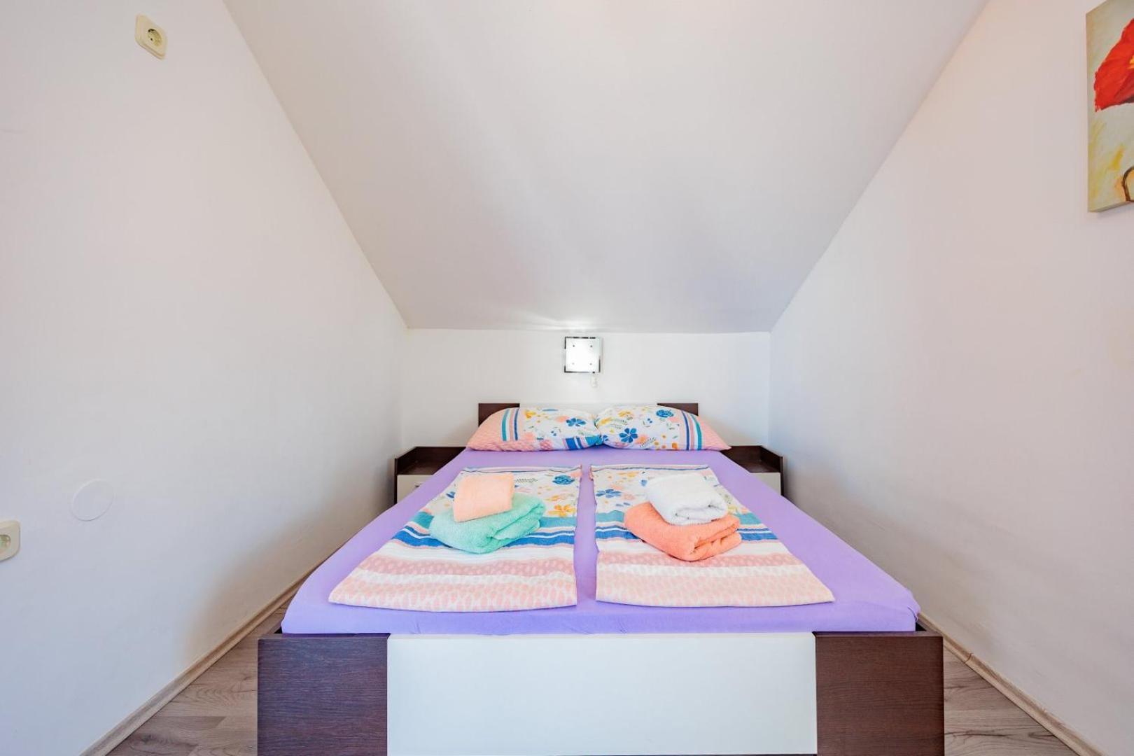 Crowonder Lucky Holiday House With Pool And Patio 30 Meters From The Beach 자다르 외부 사진