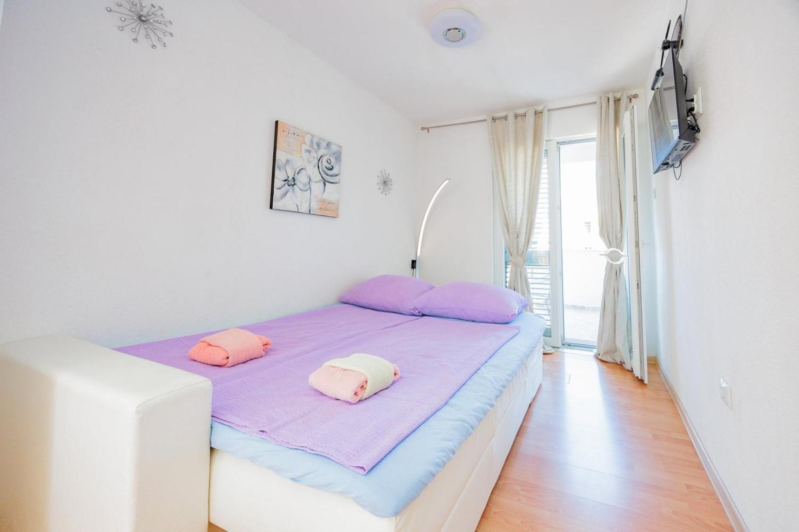 Crowonder Lucky Holiday House With Pool And Patio 30 Meters From The Beach 자다르 외부 사진