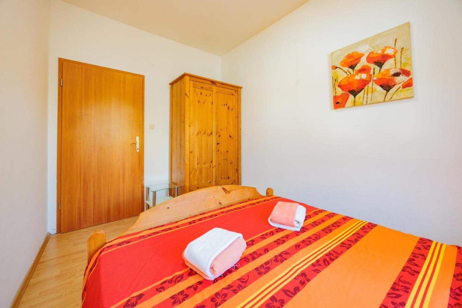 Crowonder Lucky Holiday House With Pool And Patio 30 Meters From The Beach 자다르 외부 사진