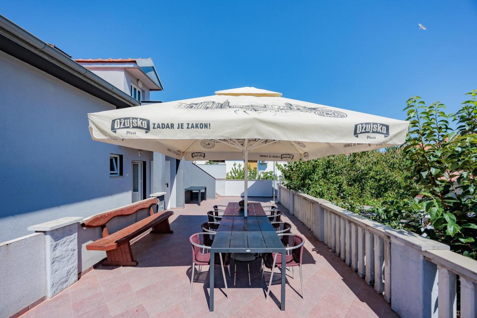 Crowonder Lucky Holiday House With Pool And Patio 30 Meters From The Beach 자다르 외부 사진